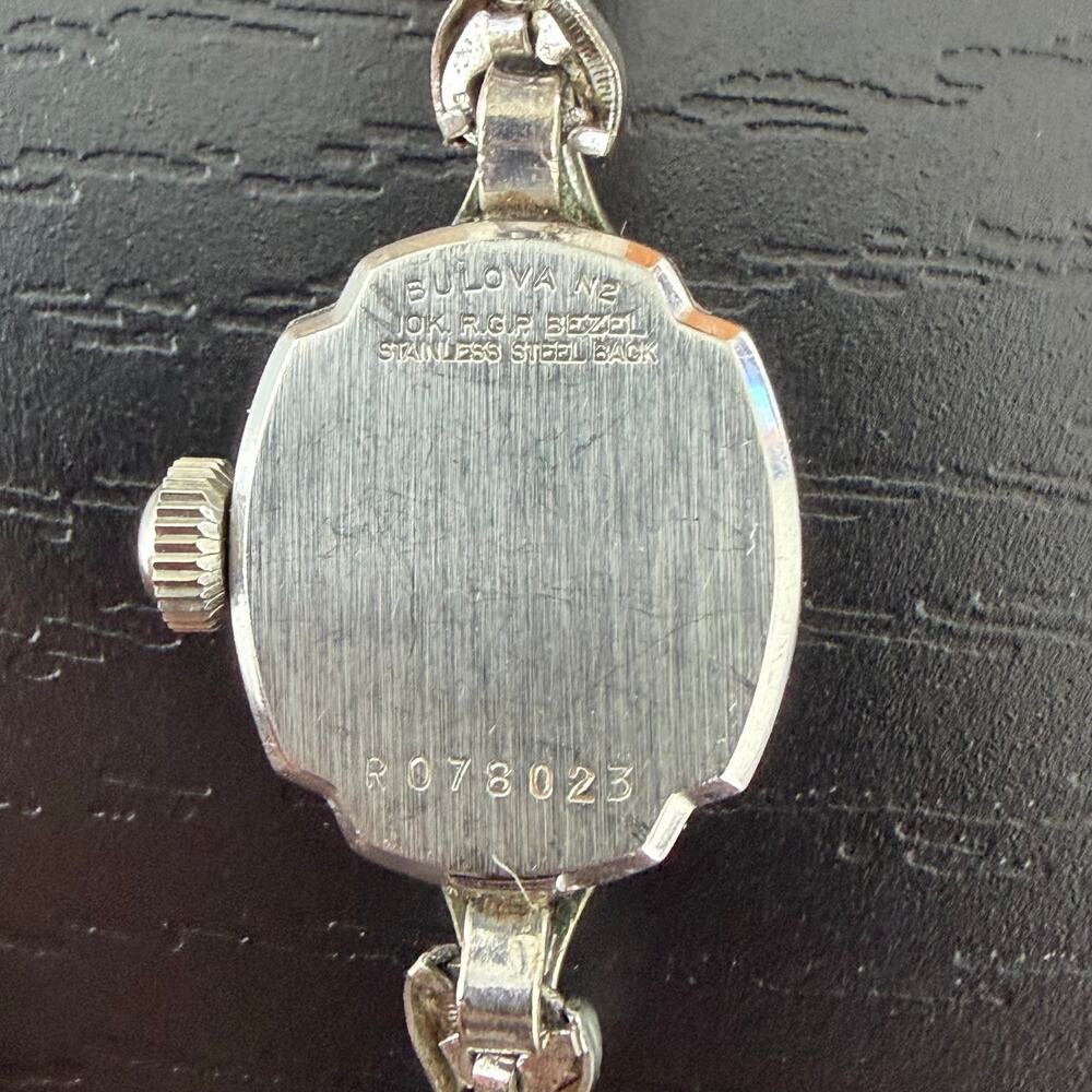 Vintage Bulova Women's Silver Tone Stainless (R078023) Watch Expandable Band - Picture 5 of 8